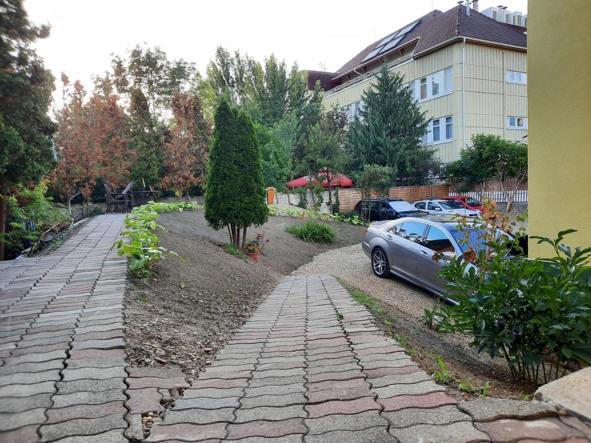 Gloria Apartman 귤러 외부 사진